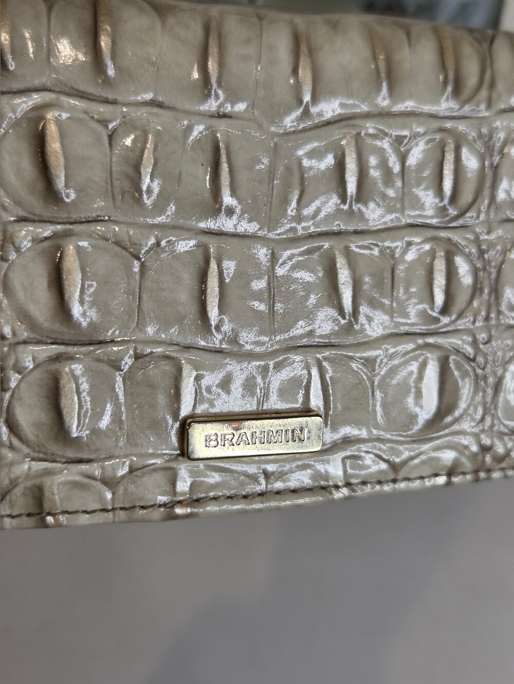 Brahmin Duxbury Set- Satchel, Wallet & Cheque Book Holder. - Picture 15 of 16